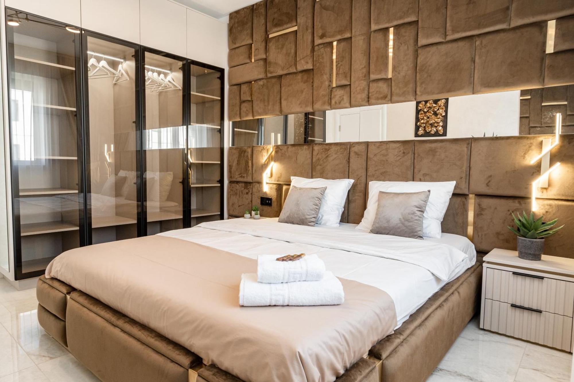Fashion Stay-Valentino Apartment - By Openhouse Giroc Exterior foto