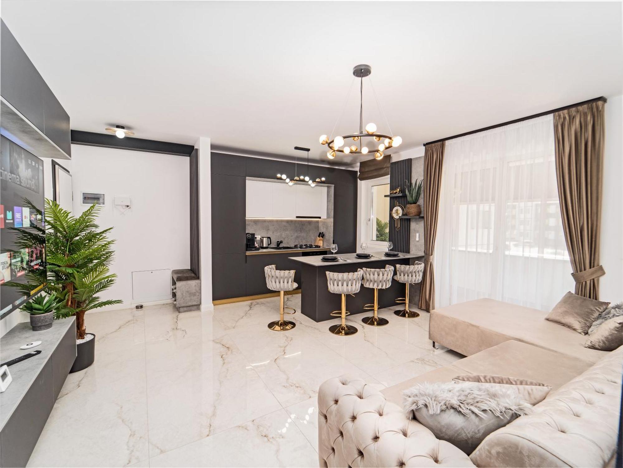 Fashion Stay-Valentino Apartment - By Openhouse Giroc Exterior foto