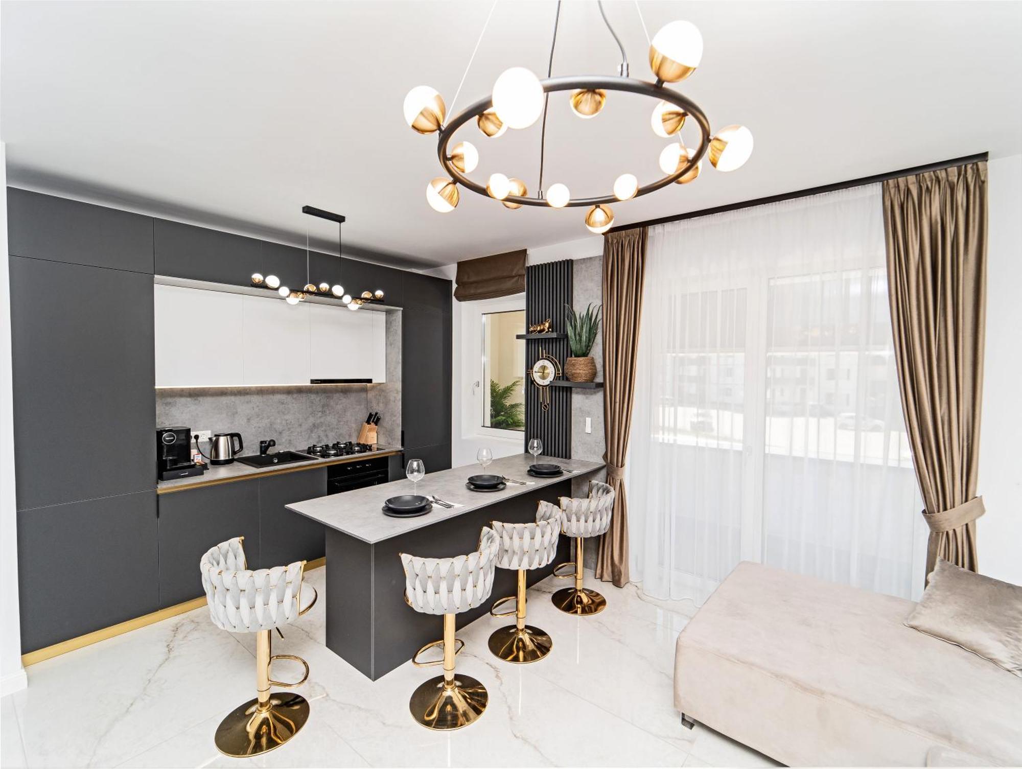 Fashion Stay-Valentino Apartment - By Openhouse Giroc Exterior foto